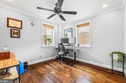 864 20th St, Philadelphia PA  19130-2025 exterior