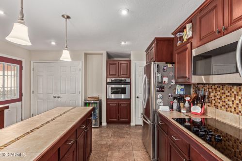 3146 Cholla St, Phoenix AZ 85029-3801 exterior