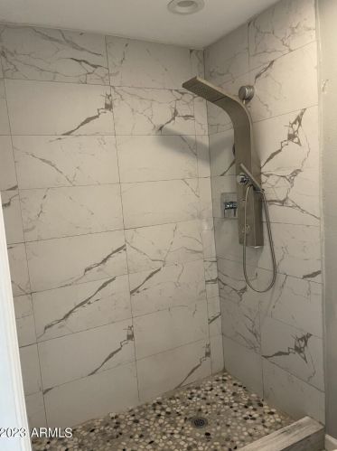 504 Alice Ave, Phoenix AZ  85020-3161 exterior