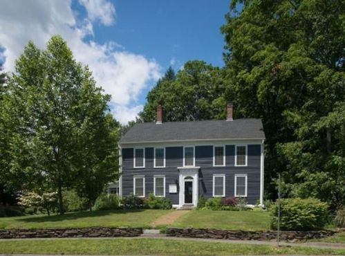 459 Pleasant St, Amherst MA  01002-1555 exterior