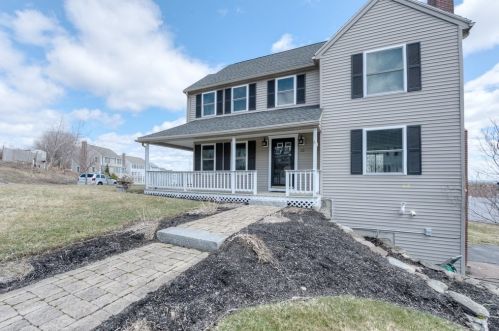 22 Fox Meadow Dr, Worcester, MA 01602-2229