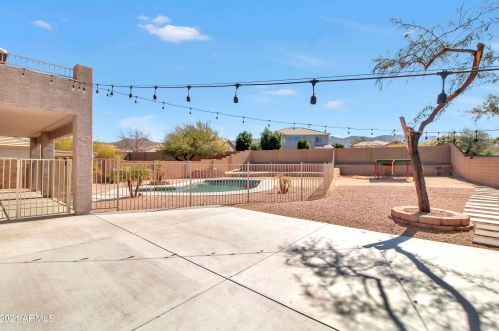1605 Beautiful Ln, Phoenix AZ 85041-7622 exterior