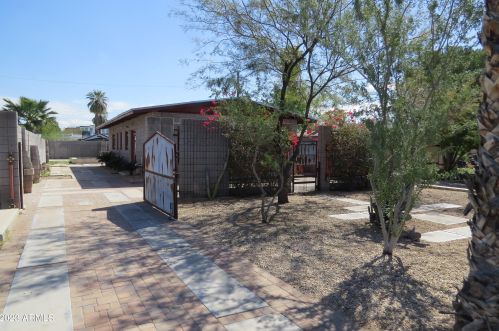 4505 13th Pl, Phoenix, AZ 85014-4207