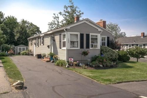 122 Francis St, Worcester MA  01606-3118 exterior