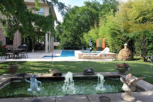 2455 Halloran St, Fort Worth TX 76107-6631 exterior