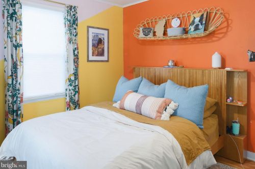 413 Beacon Ave, West Deptford NJ  08066-1152 exterior