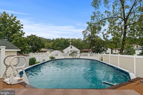 416 Highland Ave, West Deptford NJ 08096-5351 exterior