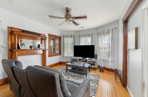 104 Lakewood St, Worcester MA  01603-2056 exterior