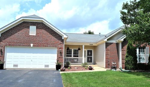 1406 Glenside Dr, Lemont, IL 60490-5446