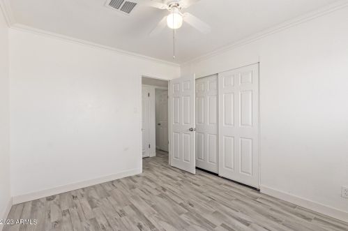 4923 Cheery Lynn Rd, Phoenix AZ  85031-3514 exterior