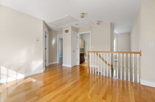 14 Wompatuck Rd, Hingham MA 02043-1100 exterior