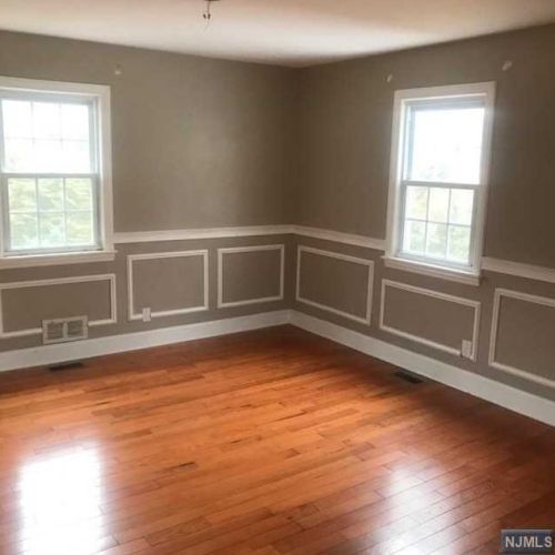 3 Jewett Ave, Tenafly NJ  07670-1902 exterior