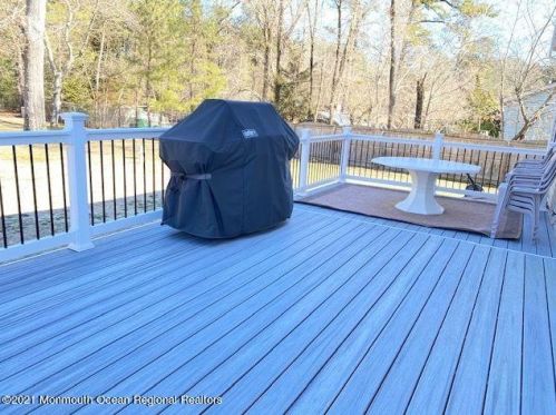 760 Veterans Hwy, Jackson Twp NJ 08527-3335 exterior