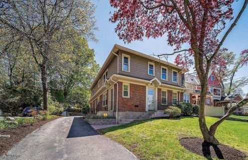 70 Clyde St, Newton MA  02460-2251 exterior