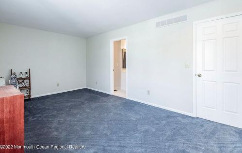 21 Birch Ln, Tinton Falls NJ 07724-3471 exterior