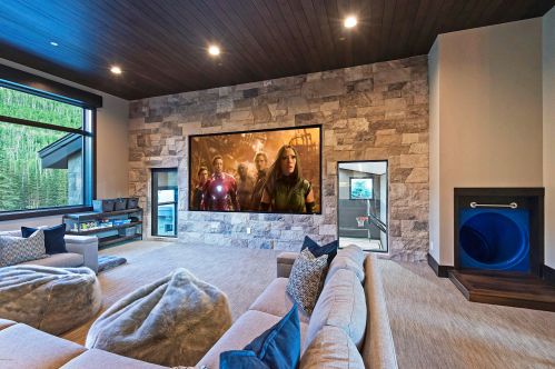 216 White Pne Cyn Rd, Park City UT 84060-6514 exterior