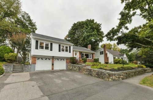 140 Governors Rd, Milton MA  02186-4910 exterior