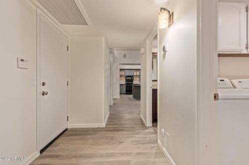 21 Beryl Ave, Phoenix AZ  85021-2480 exterior