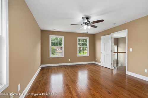 496 Ridgedale Ave, East Hanover NJ  07936-3006 exterior