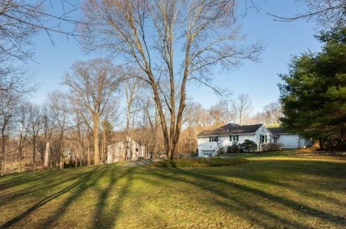 1221 Canton Ave, Milton MA 02186-3503 exterior