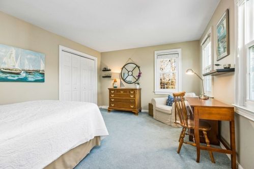 16 Franklin Rodgers Rd, Hingham MA 02043-2664 exterior