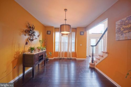 128 Betsy Ross Way, West Deptford NJ 08096-6872 exterior