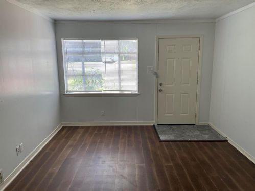 1713 Kirkwood Dr, Garland TX  75041-2740 exterior