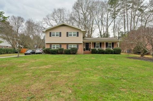 5643 Mill Trace Dr, Atlanta, GA 30338-2751