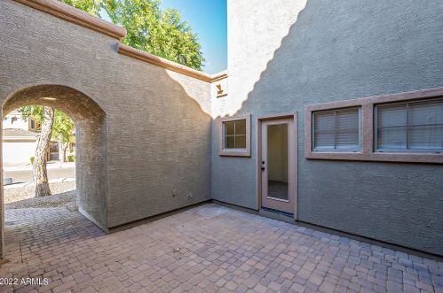 603 Beautiful Ln, Phoenix AZ 85042-7074 exterior