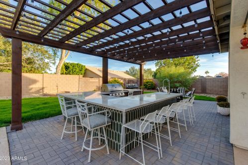 14025 44th St, Phoenix AZ  85032-5444 exterior