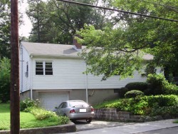 364 Winchester St, Newton, MA 02461-2035