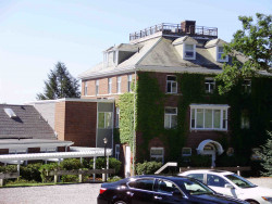 34 Ober Rd, Newton MA 02459-3155 exterior