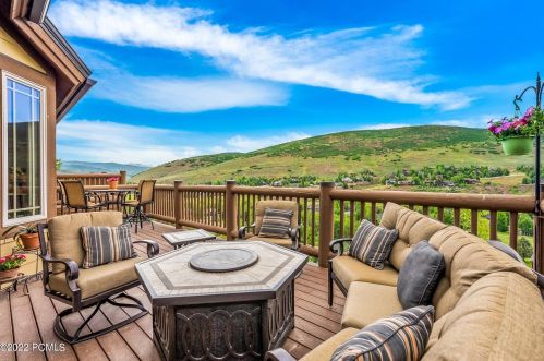 3228 Lower Saddleback Rd, Park City UT 84098-5699 exterior