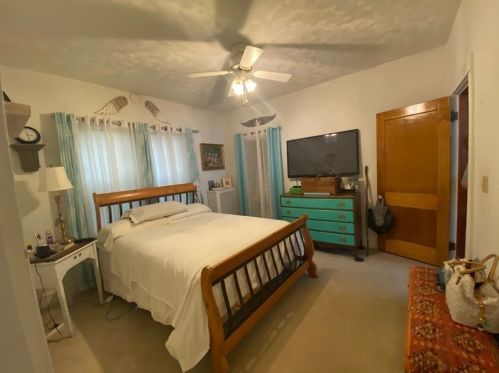 136 Horton St, Fall River MA 02723-3100 exterior