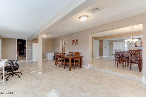 3825 Elm St, Phoenix AZ 85033-2112 exterior