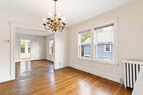 13 Edith St, Arlington MA 02474-8820 exterior