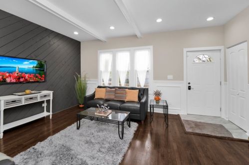 1519 East Ave, Forest View IL  60402-1324 exterior