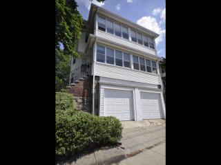 118 Elm St, Everett, MA 02149-5128