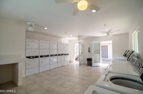 18202 Cave Creek Rd, Phoenix AZ  85032-1004 exterior