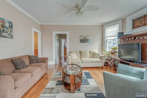 440 Belgrove Dr, Kearny NJ 07032-1628 exterior