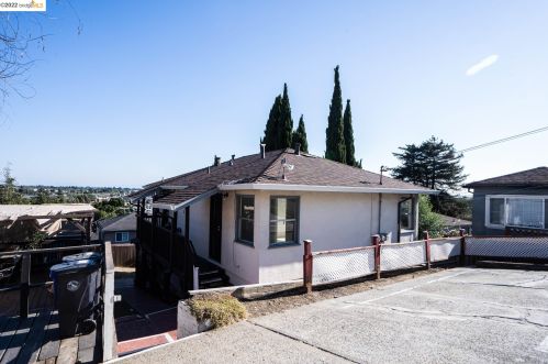 14875 Saturn Dr, San Leandro, CA 94578-1348