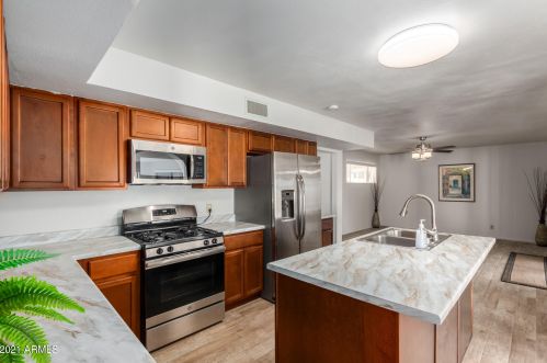 3631 Colter St, Phoenix, AZ 85018-1536