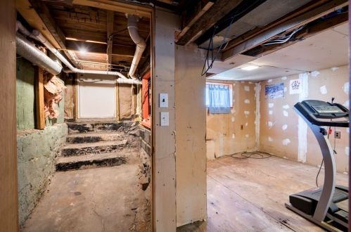 225 Bch St, Quincy MA 02170-2311 exterior