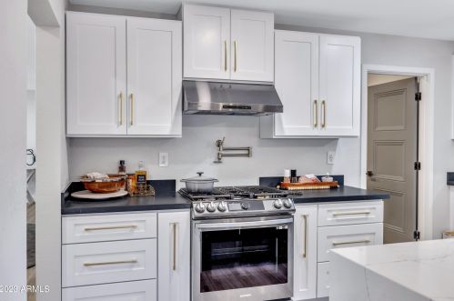 4115 Catalina Dr, Phoenix AZ 85015-6024 exterior