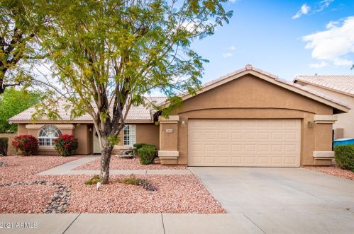 4506 Danbury Rd, Phoenix, AZ 85032-2366