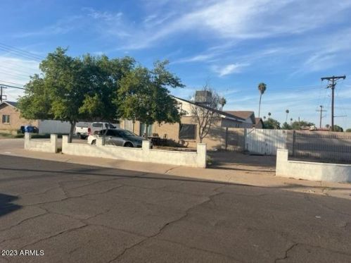 5502 Avalon Dr, Phoenix, AZ 85031-3313