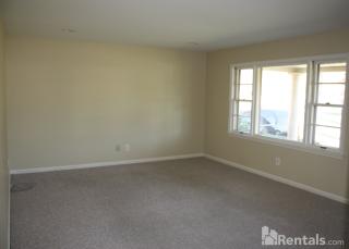 7112 Sunny Vale Way, Louisville KY  40272-3755 exterior