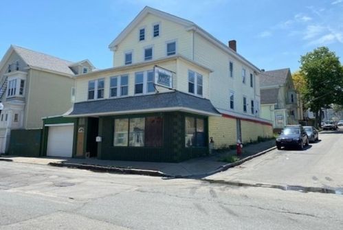 1541-1547 Purchase St, New Bedford, MA 02740-6811