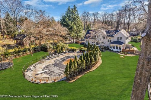 130 Rumson Pl, Little Silver NJ  07739-1044 exterior