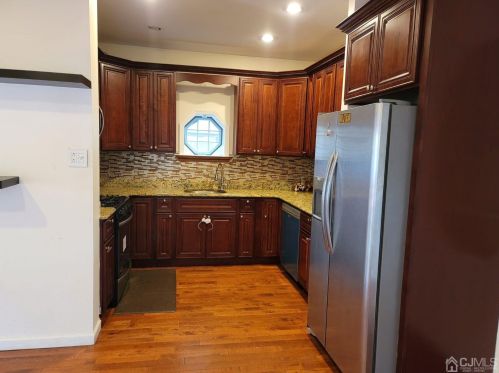 42 Larch St, Carteret NJ  07008-2465 exterior